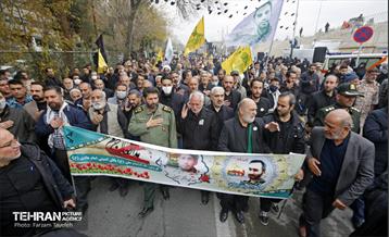 تشییع پیکر شهدای مدافع حرم در منطقه ۵ 12