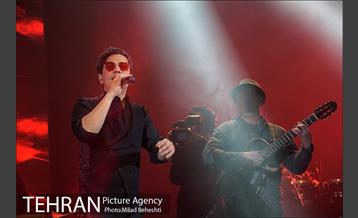 کنسرت محسن ابراهیم زاده 8