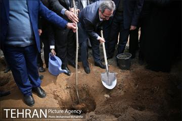 آئین کاشت نهال در بوستان جنگلی سرخه حصار 14