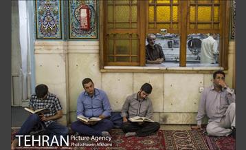 جز خوانی قرآن کریم در حسینیه کربلایی های گلوبندک‎ 11