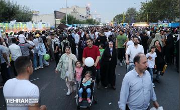 مهمانی ۱۰ کیلومتری عید غدیر در تهران 27