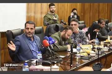 بازدید اصحاب رسانه از مراکز بازسازی ناوگان اتوبوسرانی 22