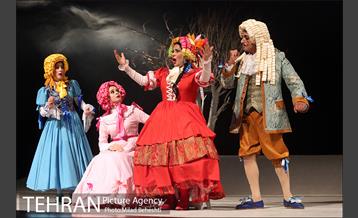 نمایش خسیس‎ 25