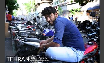 خیابان لاله‌زار، شانزه‌لیزه ی تهران قدیم 22