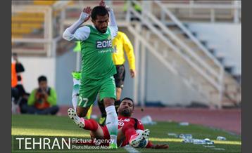 دیدار تیم های فوتبال ماشین سازی و پرسپولیس