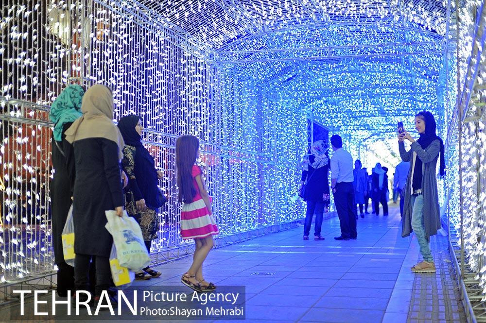 تونل نوری بوستان دانشجو به مناسبت دهه کرامت 11