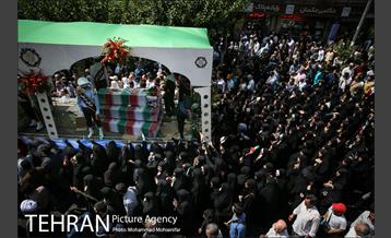 مراسم تشییع پیکرهای مطهر ۱۵۰ شهید تازه‌ تفحص‌ شده دفاع مقدس  - ۲ 10