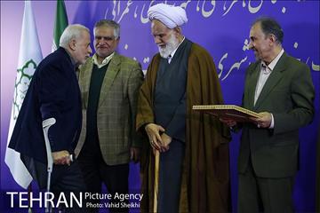 آیین افتتاح وبهره برداری از 33 پروژه اجتماعی و عمرانی شهرداری منطقه 17  31