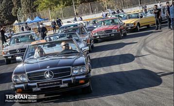 آزادی، میزبان کلوپ بنزسواران 1