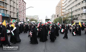 راهپیمایی ۱۳ آبان 30