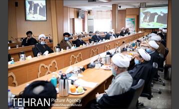 نشست شهردار تهران با ائمه جماعات در آستانه دهه فجر 7