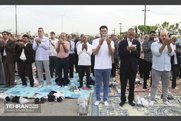 نماز عید سعید فطر در حرم حضرت عبدالعظیم حسنی (ع) 2