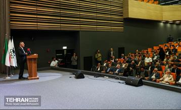 یکصد و بیست‌وسومین جلسه مجمع شهرداران کلان‌شهرهای ایران 35