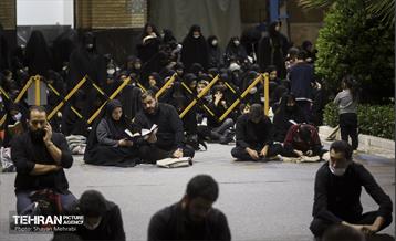 مراسم احیای شب بیست و یکم در میدان امام حسین(ع) 27