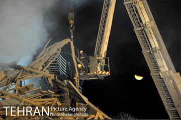 امداد رسانی شبانه در حادثه پلاسکو 41