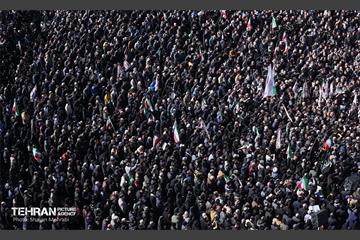 اجتماع مردم تهران در پی شهادت رهبر انقلاب - 1 35