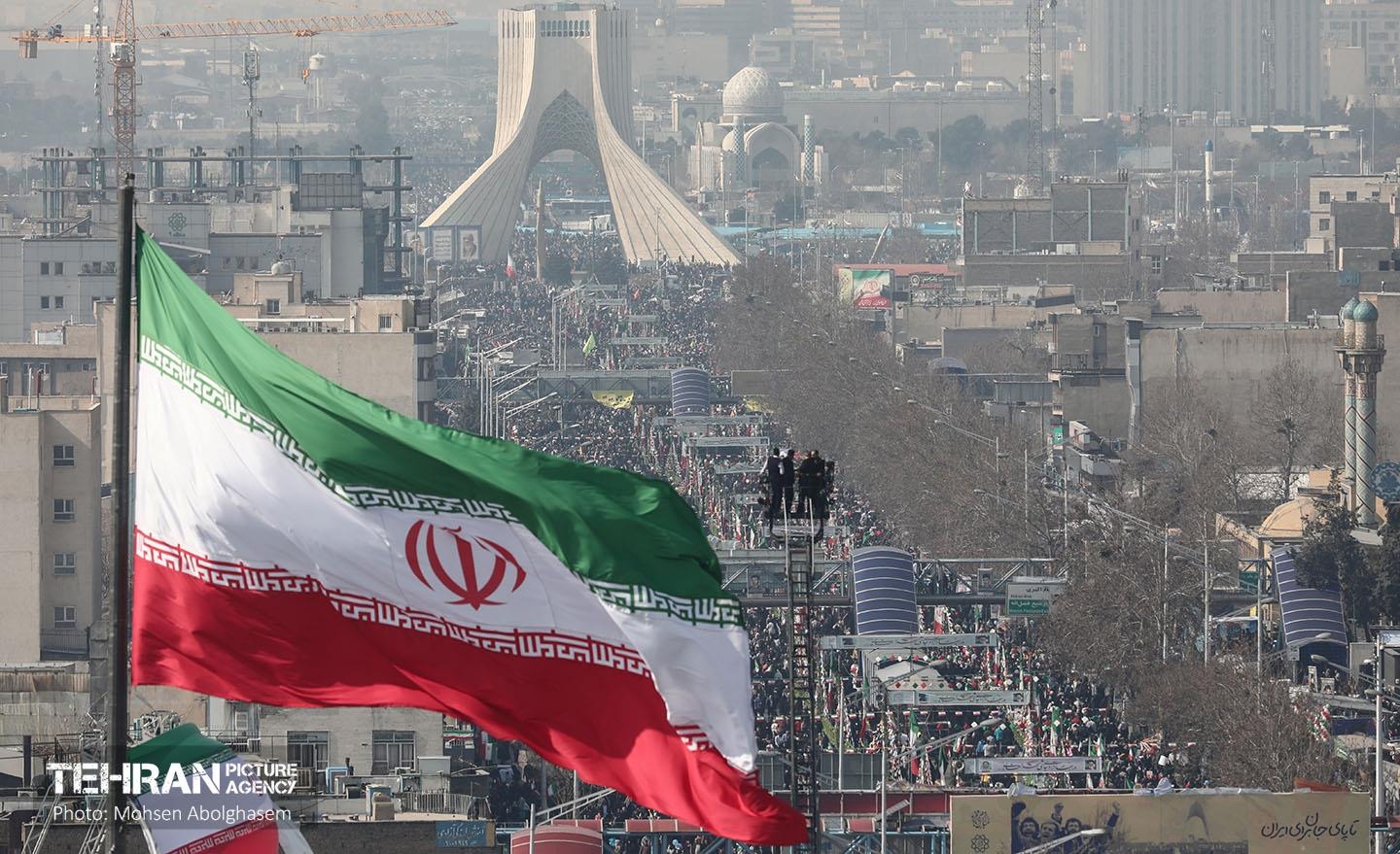 راهپیمایی ۲۲ بهمن در تهران - ۲ 5