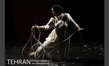 نمایش ویرانی‎ 4