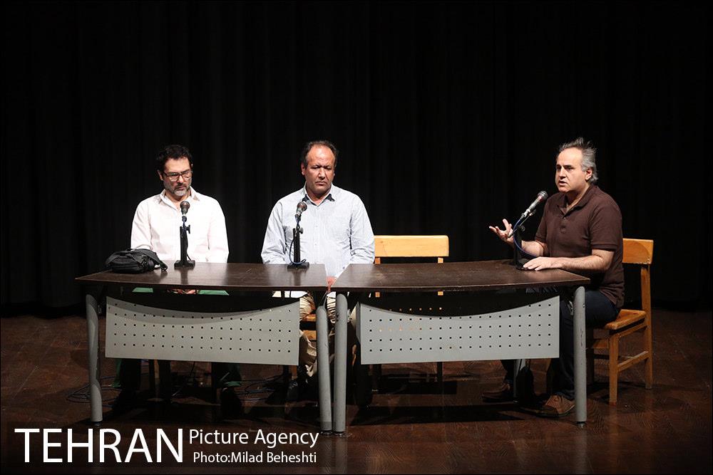 نقد و بررسی فیلم آشوب در فرهنگسرای ارسباران‎ 1