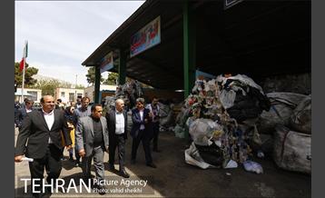 بازدید مدیر کل دفتر شهردار تهران از منطقه 21 27