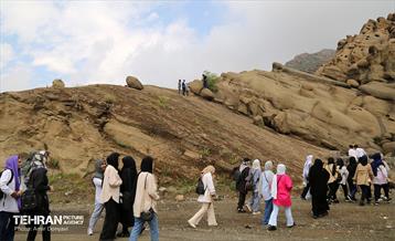 بازدید دانشجویان خارجی دانشگاه‌های پایتخت از جاذبه‌های گردشگری منطقه۲۲ 18