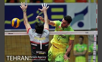 دیدار تیم های والیبال بانک سرمایه و کاله