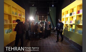 نمایشگاه عکس آرزوهای خط خطی در باغ موزه قصر 9