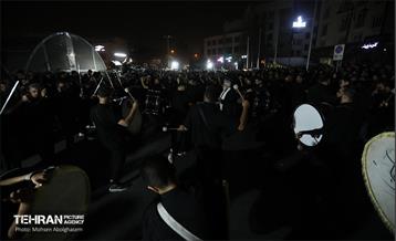 عزاداری شب تاسوعای حسینی در میدان منیریه 1