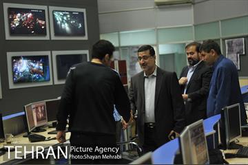 سرپرست شهرداری تهران و رئیس مرکز ارتباطات و امور بین الملل شهرداری تهران در بازدید از فعالیت‌های شبانه شهرداری و زندگی شبانه مردم تهران 1