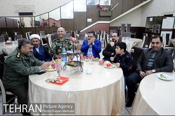 شب یلدا در کنار حافظان امنیت 19