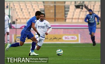 دیدار استقلال و گسترش فولاد در لیگ برتر فوتبال 9