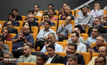 آیین تجلیل از برگزیدگان مناطق 22 گانه 29