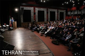 تجلیل شهردار تهران از محمدجواد ظریف 20