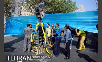 ریزش بخشی از خیابان پیامبر اتوبان ستاری -2 4