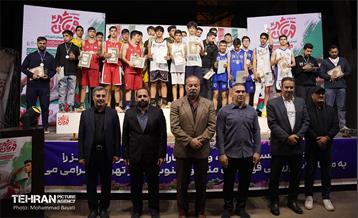 آیین اختتامیه مسابقات ورزشی قهرمانان مناطق پهنه جنوب شهر تهران در منطقه 20 3