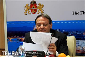 اولین نشست کمیته خواهر شهری تهران و بوداپست 16