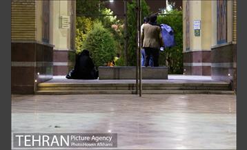 حضور شبانه مردم در بوستان بهمن‎ 19