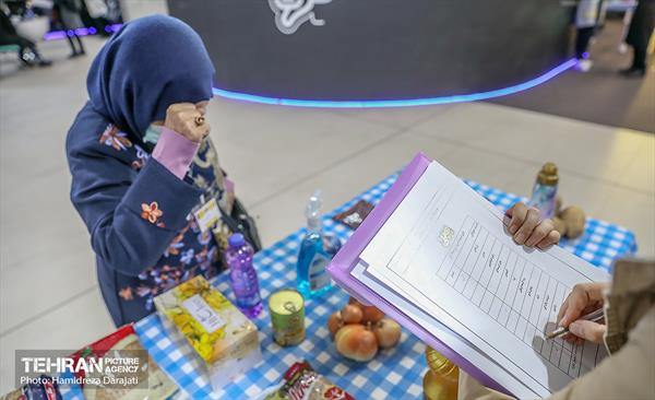 رقابت نهایی 50 شهروند سالمند در لیگ حافظه 13