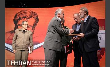 مراسم رونمایی کتاب محمد؛ مسیح کردستان 17