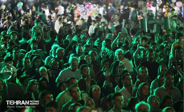 مهمانی ۱۰ کیلومتری عید غدیر در تهران 10