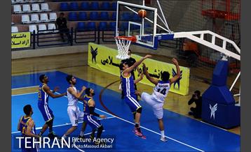 رقابت بسکتبال تیم های دانشگاه آزاد - پتروشیمی بندر امام