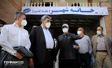 بازدید پیروز حناچی و مهدی چمران از پروژه خانه شهر(بلدیه قدیم) 32