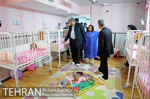 بازدید شهردار تهران از شیرخوارگاه ترکمانی 11