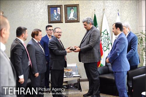 دیدار محمت دومان دبیرکل سازمان شهرهای متحد با پیروز حناچی شهردار تهران 13