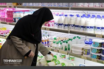 بازدید سخنگوی دولت از بازار میوه و تره‌بار و شهروند جلال آل احمد 10