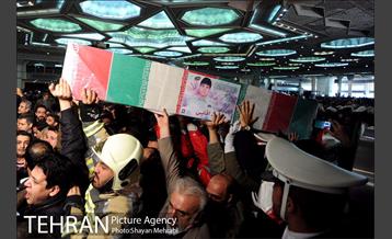 تشییع شهدای آتش نشان در شبستان مصلی 3