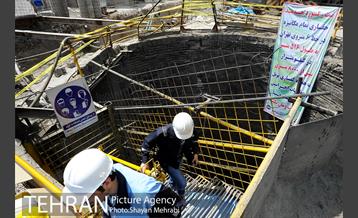 ورود دستگاه تمام مکانیزه(TBM) به ایستگاه مترو شهدا 43