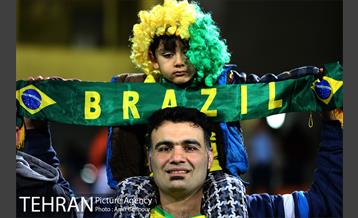 دیدار تیم‌های فوتبال پرسپولیس - صنعت نفت آبادان 15