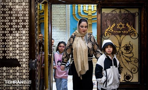 بزرگداشت رهبر شهید انقلاب در کنیسه یوسف‌آباد
