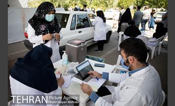 بزرگترین مرکز واکسیناسیون خودرویی کرونا در تهران 4